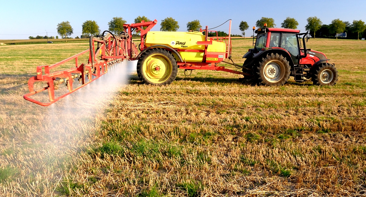 Herbicida pré-emergente Kyojin tira as daninhas da sua plantação!