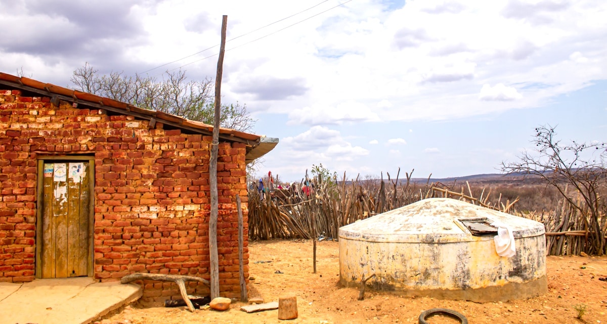 Construção de cisterna para garantir abastecimento de água